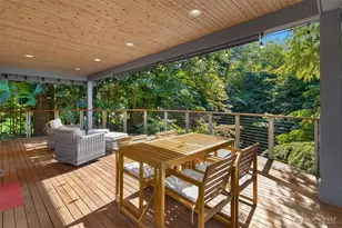 6575 NE Honeysuckle Ln, Bainbridge Island, WA 98110 - Photo 8