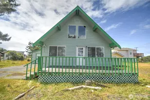 1205 Fairwood Dr SW, Ocean Shores, WA 98569 - Photo 1