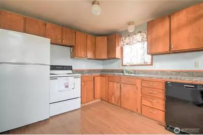 1205 Fairwood Court St SW, Ocean Shores, WA 98569 - Photo 10