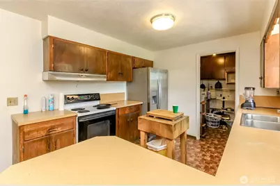 7130 Bentley Road E, Puyallup, WA 98371 - Photo 16