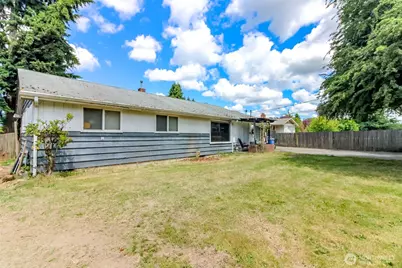 7130 Bentley Road E, Puyallup, WA 98371 - Photo 2