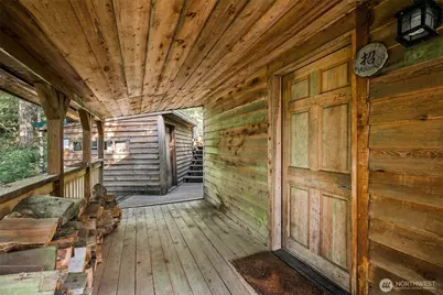 133 A Hinkle Tinkle, Packwood, WA 98361 - Photo 6
