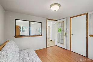 11557 8th Ave NE, Seattle, WA 98125 - Photo 16