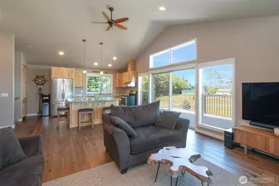 1117 Walker Street, Port Angeles, WA 98363 - Photo 8