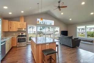 1117 Walker St, Port Angeles, WA 98363 - Photo 12