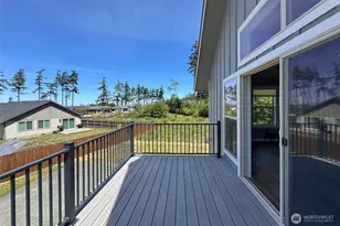 1117 Walker St, Port Angeles, WA 98363 - Photo 16