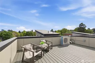 6221 9th Ave NE, Seattle, WA 98115 - Photo 1