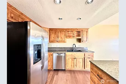 11642 100th Avenue NE #305, Kirkland, WA 98034 - Photo 12