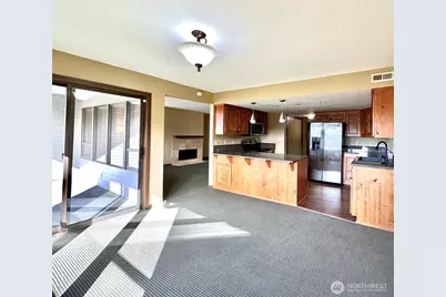 11642 100th Avenue NE #305, Kirkland, WA 98034 - Photo 6