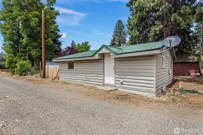 415 Broadway Avenue, South Cle Elum, WA 98943 - Photo 12