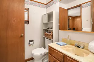 1260 168th Ave NE, Bellevue, WA 98008 - Photo 14