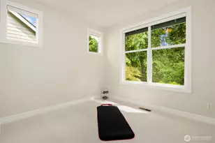24253 NE Vine Maple Way, Redmond, WA 98053 - Photo 16