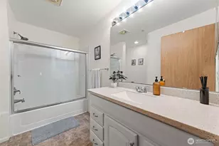 5801 S 232nd Pl, Kent, WA 98032 - Photo 16