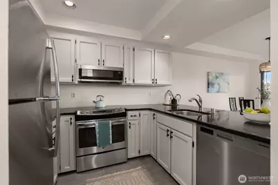 2831 14th Avenue W #2, Seattle, WA 98119 - Photo 6