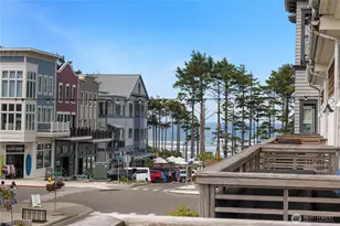 219 Market St, Pacific Beach, WA 98571 - Photo 2