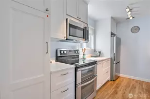 4114 Providence Point Dr SE, Issaquah, WA 98029 - Photo 6