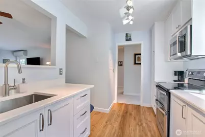 4114 Providence Point Drive SE #2014, Issaquah, WA 98029 - Photo 8