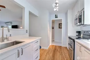 4114 Providence Point Dr SE, Issaquah, WA 98029 - Photo 8