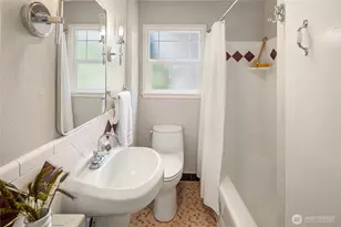 11535 40th Ave NE, Seattle, WA 98125 - Photo 14