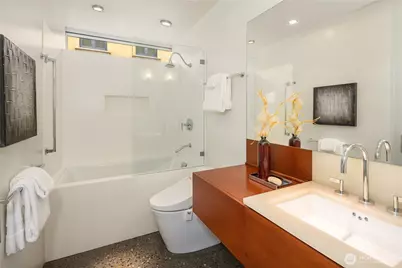 2369 Fairview Avenue E #6, Seattle, WA 98102 - Photo 32