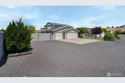 7690 McDougal Avenue NE, Moses Lake, WA 98837 - Photo 4