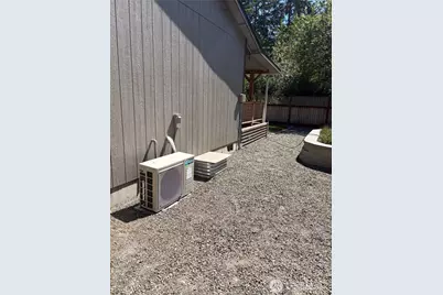 12025 Prairie Ridge Drive E, Bonney Lake, WA 98391 - Photo 18