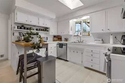 7913 Westshore Dr Drive SW, Lakewood, WA 98498 - Photo 12