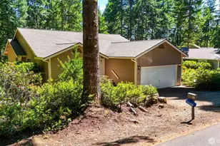 90 E Susan Ln, Union, WA 98592 - Photo 2