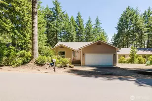 90 E Susan Ln, Union, WA 98592 - Photo 1