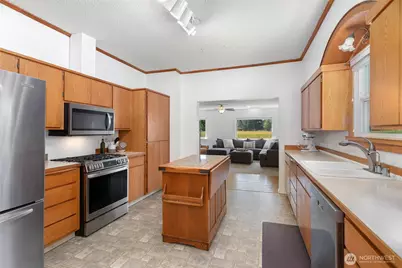 7506 Woodland Road, Ferndale, WA 98248 - Photo 8