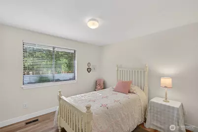 533 6th Court, Fox Island, WA 98333 - Photo 20
