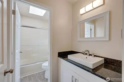 6015 Dexter Avenue #A/B, Everett, WA 98203 - Photo 16