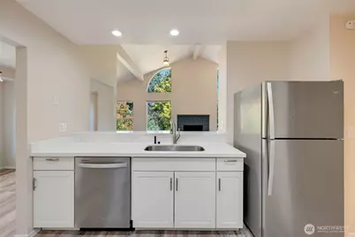 6015 Dexter Avenue #A/B, Everett, WA 98203 - Photo 10