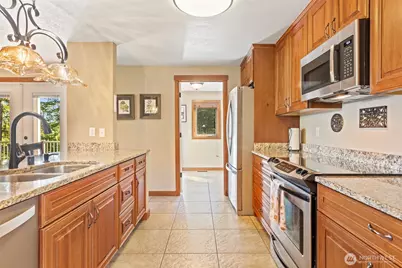 22715 Country Drive E, Graham, WA 98338 - Photo 2