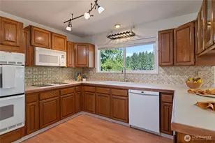 51 E Sinclair Pl, Shelton, WA 98584 - Photo 14
