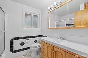 6712 53rd St W, University Place, WA 98467 - Photo 20