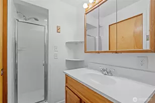 6712 53rd St W, University Place, WA 98467 - Photo 14