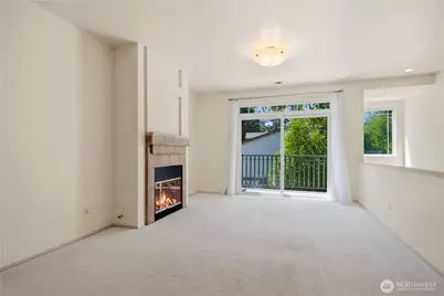 4446 248th  Lane SE, Sammamish, WA 98029 - Photo 4