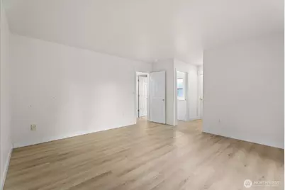 9100 189 Avenue Ct E, Bonney Lake, WA 98381 - Photo 32