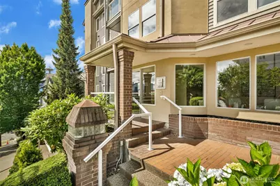 1011 5th Avenue N #201, Seattle, WA 98109 - Photo 32