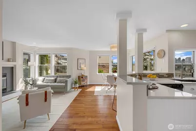1011 5th Avenue N #201, Seattle, WA 98109 - Photo 4