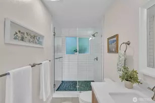 1011 5th Ave N, Seattle, WA 98109 - Photo 22