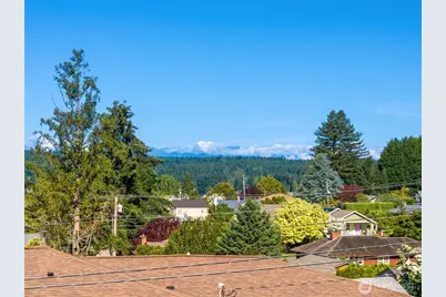 18420 Torgeson Avenue NE, Poulsbo, WA 98370 - Photo 32