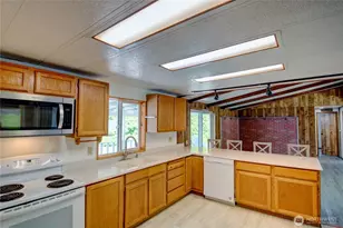 820 Fruitdale Rd, Sedro Woolley, WA 98284 - Photo 10