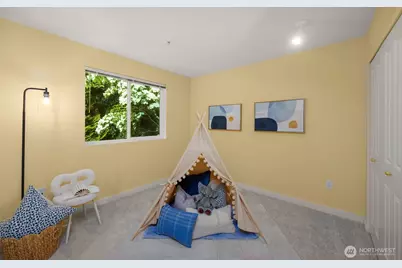 23300 SE Black Nugget Road #E6, Issaquah, WA 98029 - Photo 14