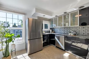 9827 22nd Ave SW, Seattle, WA 98106 - Photo 12