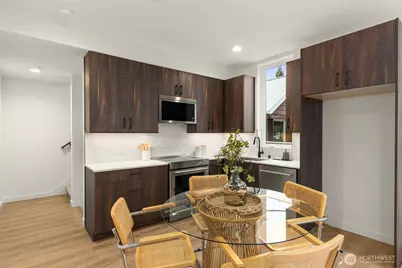 4406 B 50th Avenue S, Seattle, WA 98118 - Photo 6