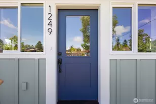 1249 SW 151st St, Seattle, WA 98166 - Photo 4
