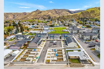 1075 Red Apple Road #E18, Wenatchee, WA 98801 - Photo 30