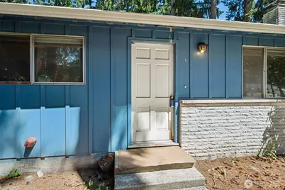 1038 Skyridge Street SE, Lacey, WA 98503 - Photo 2